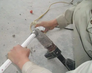 龙文漏水维修电话